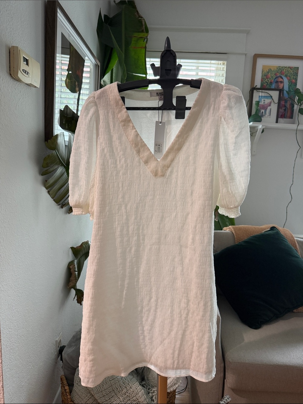 Steve Madden Cream V-Neck Puff Sleeve Tunic